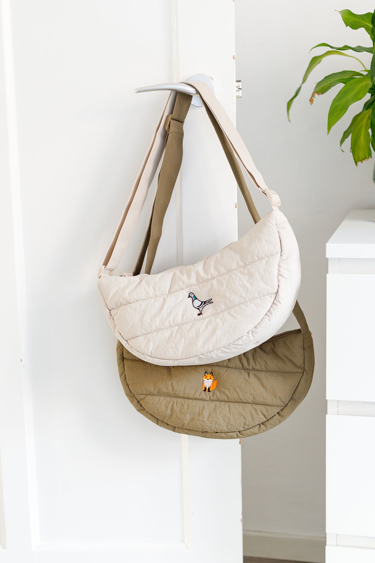 Crossbody tas Duif